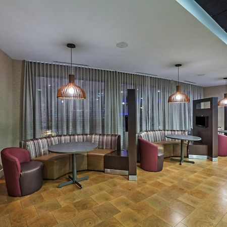 Courtyard By Marriott Tulsa Woodland Hills Hotel Buitenkant foto