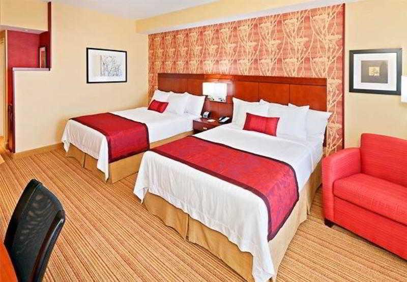 Courtyard By Marriott Tulsa Woodland Hills Hotel Buitenkant foto