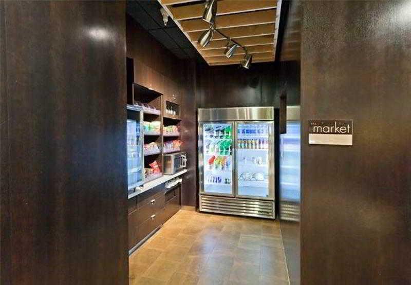 Courtyard By Marriott Tulsa Woodland Hills Hotel Buitenkant foto