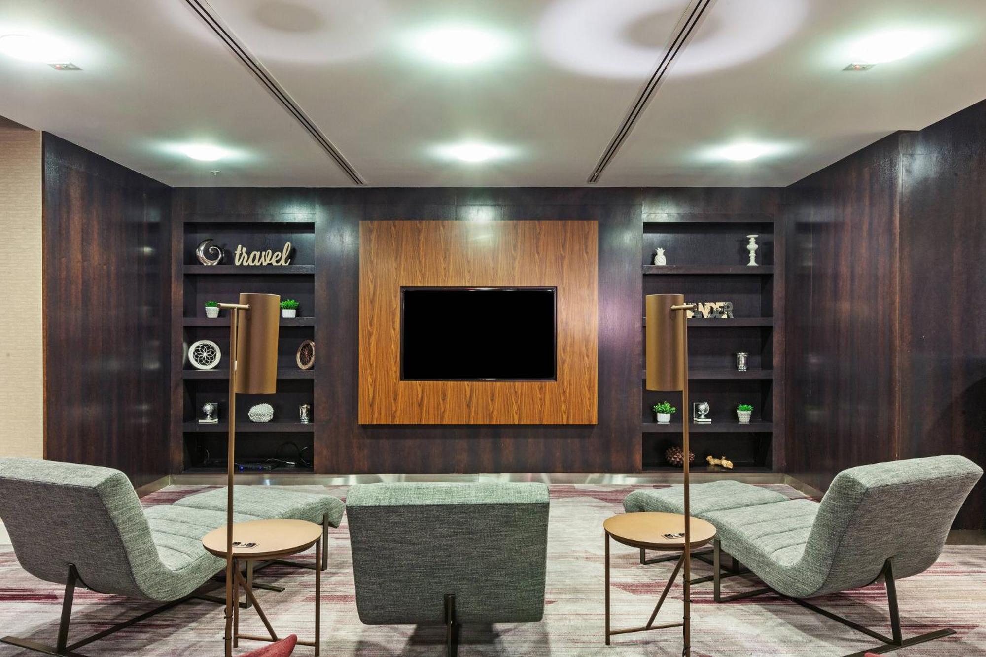 Courtyard By Marriott Tulsa Woodland Hills Hotel Buitenkant foto