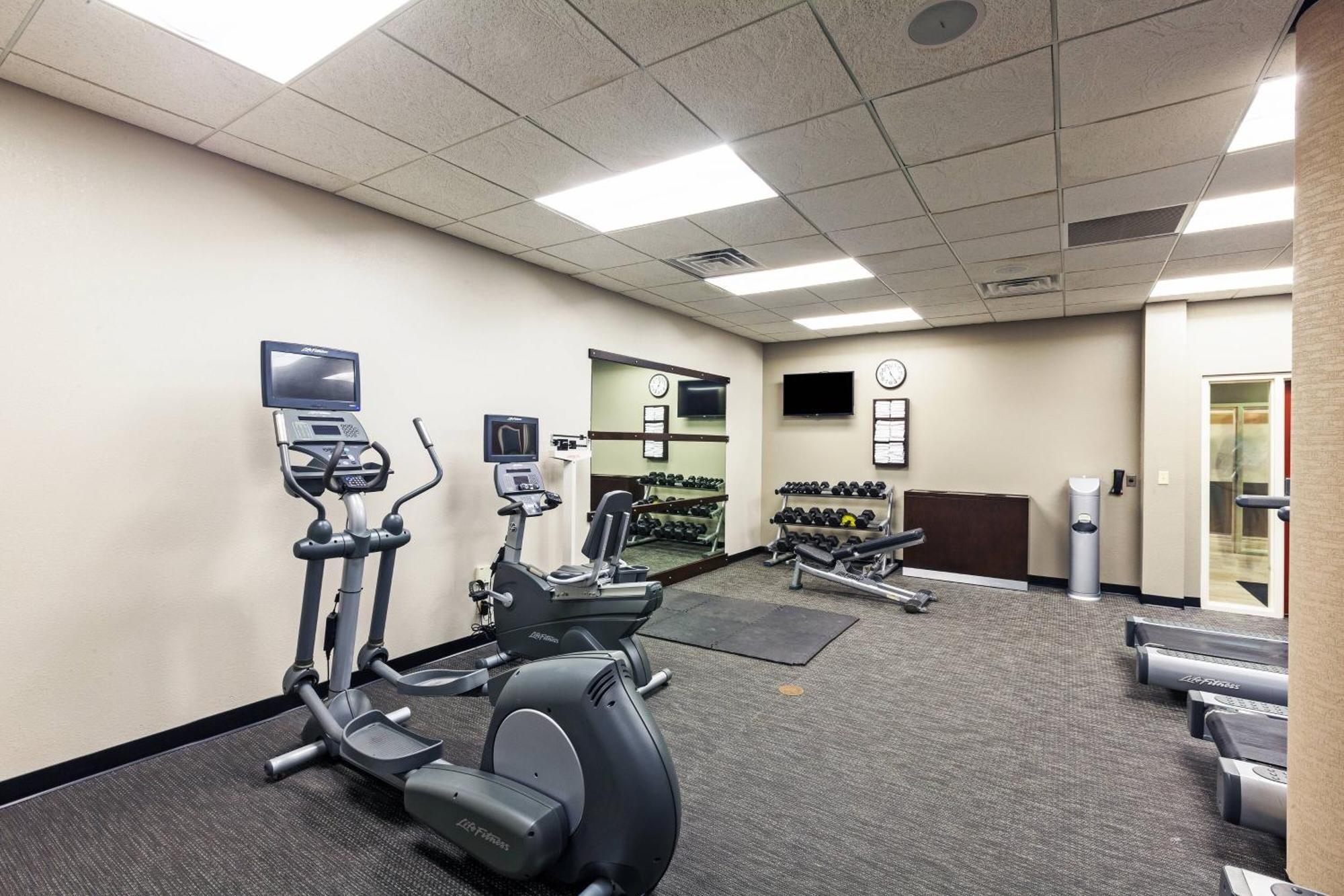 Courtyard By Marriott Tulsa Woodland Hills Hotel Buitenkant foto