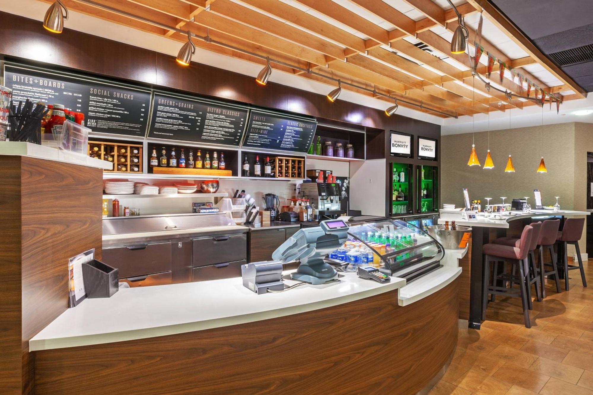 Courtyard By Marriott Tulsa Woodland Hills Hotel Buitenkant foto