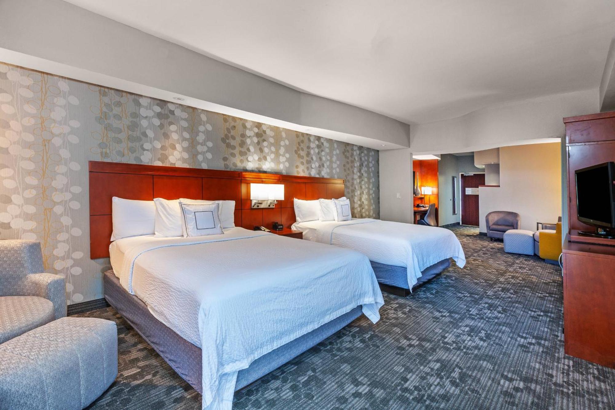 Courtyard By Marriott Tulsa Woodland Hills Hotel Buitenkant foto