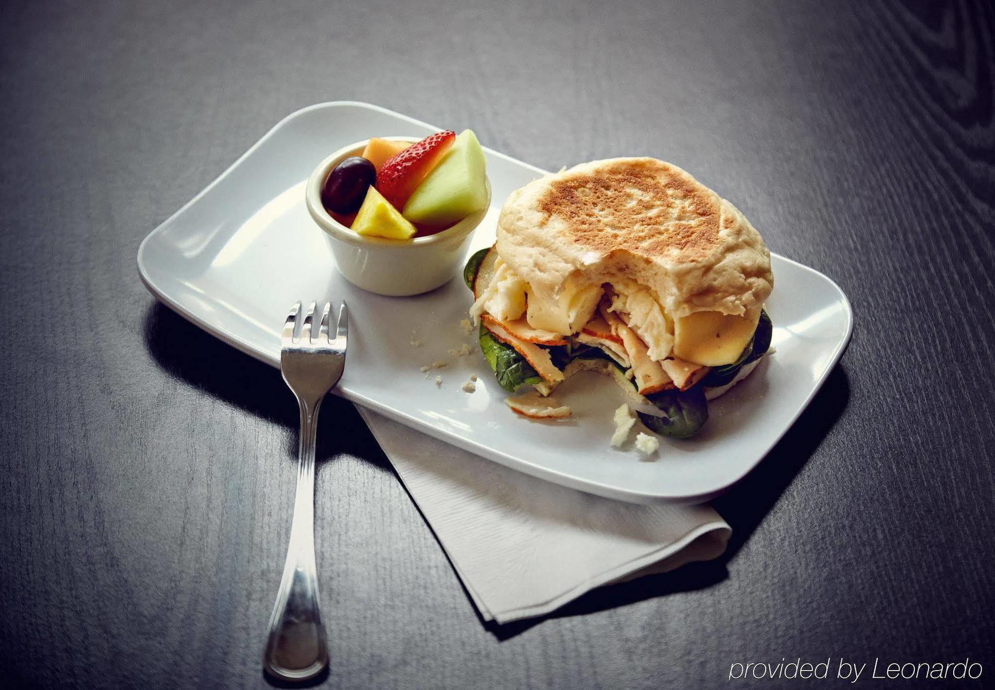 Courtyard By Marriott Tulsa Woodland Hills Hotel Buitenkant foto