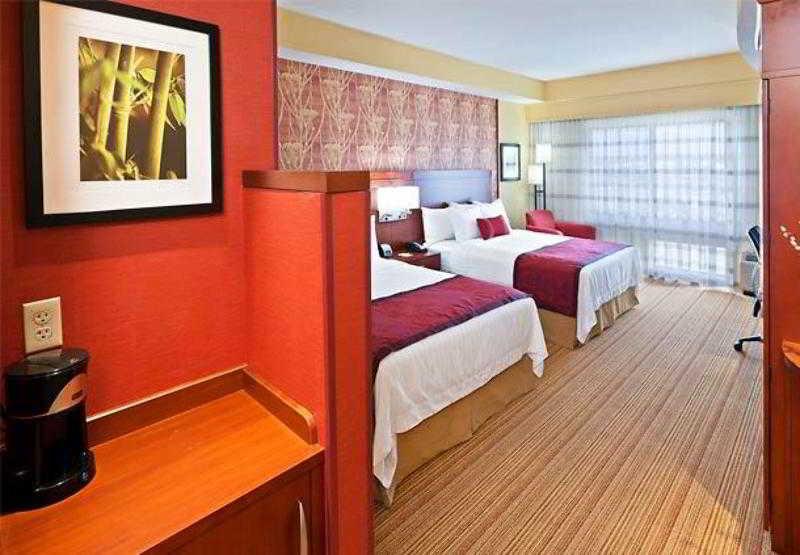 Courtyard By Marriott Tulsa Woodland Hills Hotel Buitenkant foto