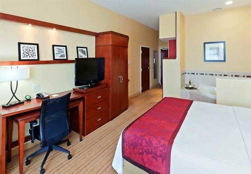 Courtyard By Marriott Tulsa Woodland Hills Hotel Buitenkant foto